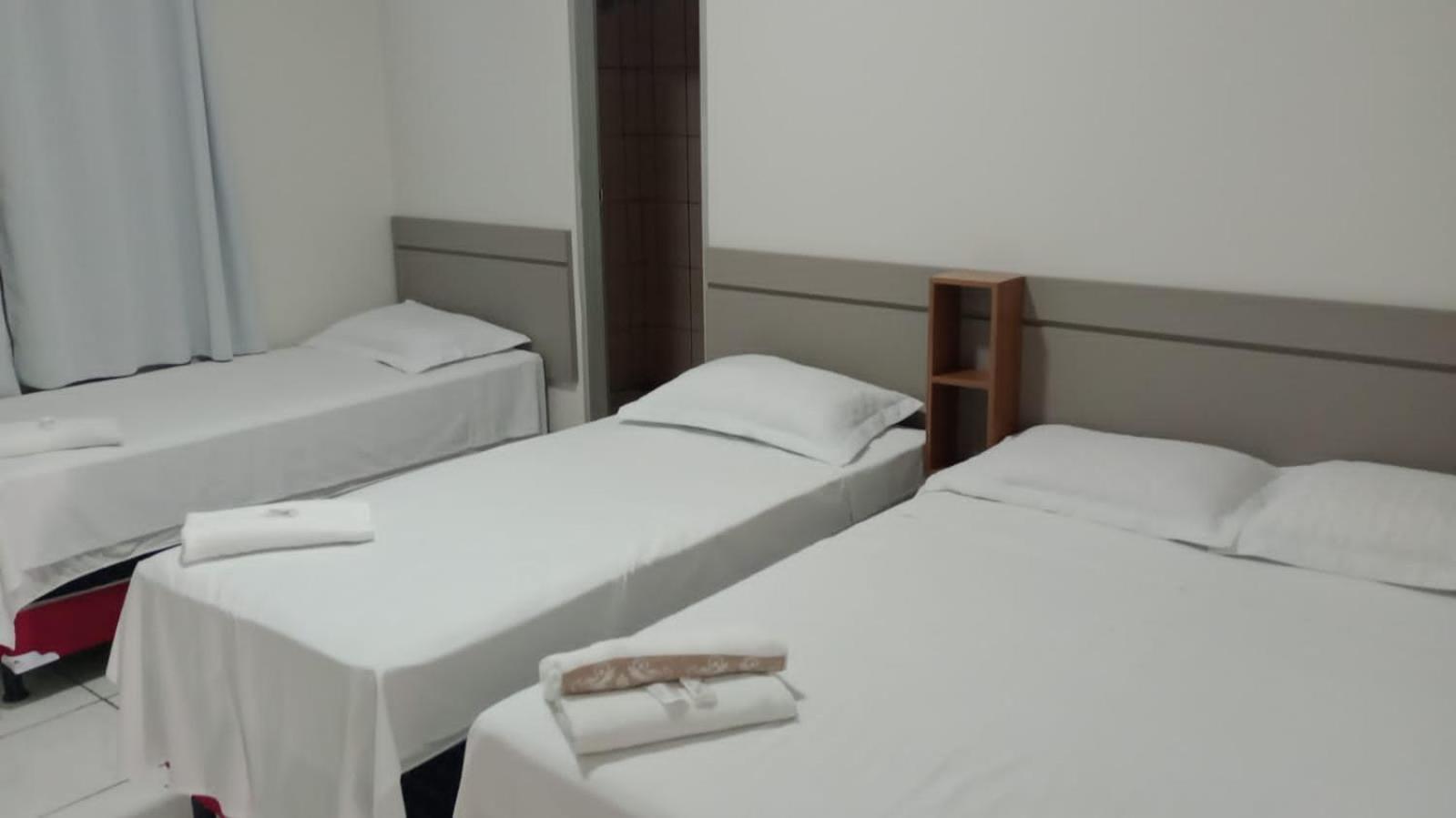 Hotel California Barreiras  Buitenkant foto